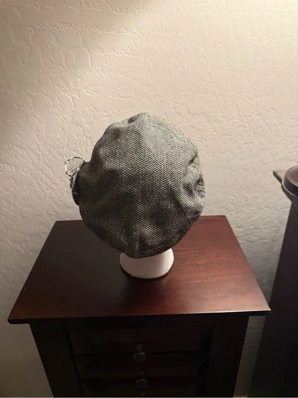 Gray Women's Newsboy Cap with Decorative Rosette